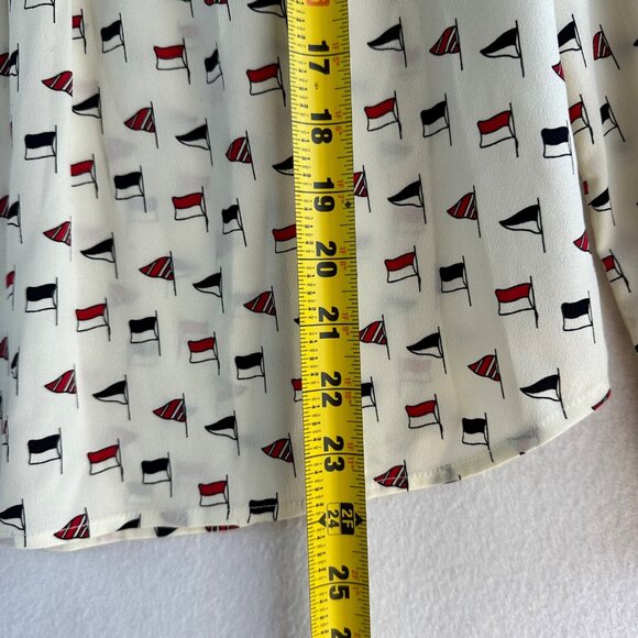 Talbots Shirt Womens Size 6 Petite Small Cream Nautical Coastal Blouse Travel - Picture 7 of 13